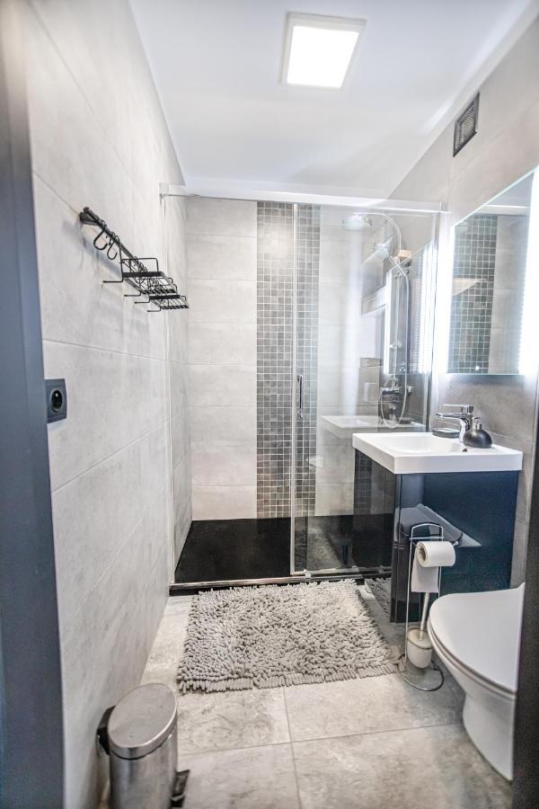 Charming Apt Next To Lazienki Park And City Center Варшава Екстер'єр фото