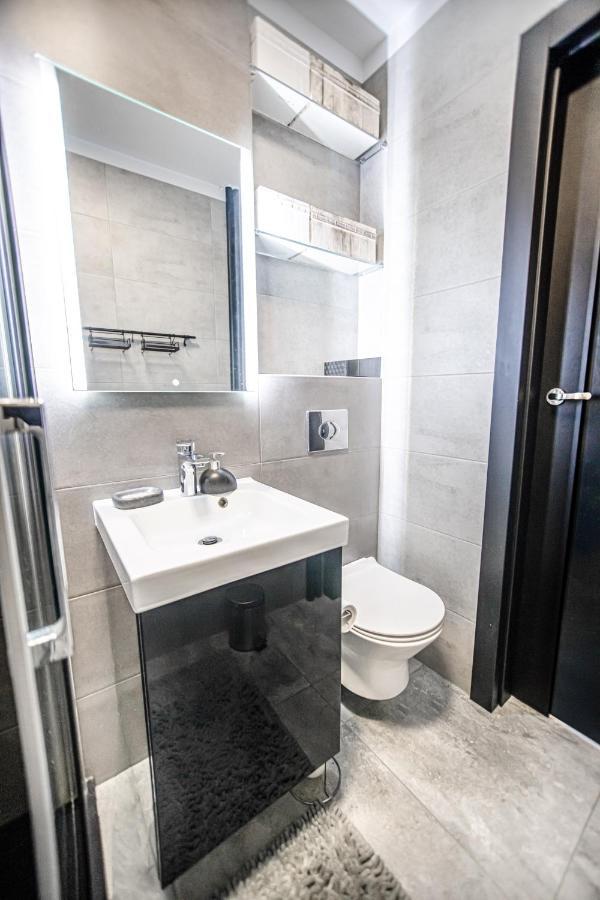 Charming Apt Next To Lazienki Park And City Center Варшава Екстер'єр фото